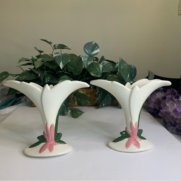 Pair Vintage Pink Flower Ceramic Fan Vases Cornucopia Style MCM 1950s White 7" - Picture 6 of 16